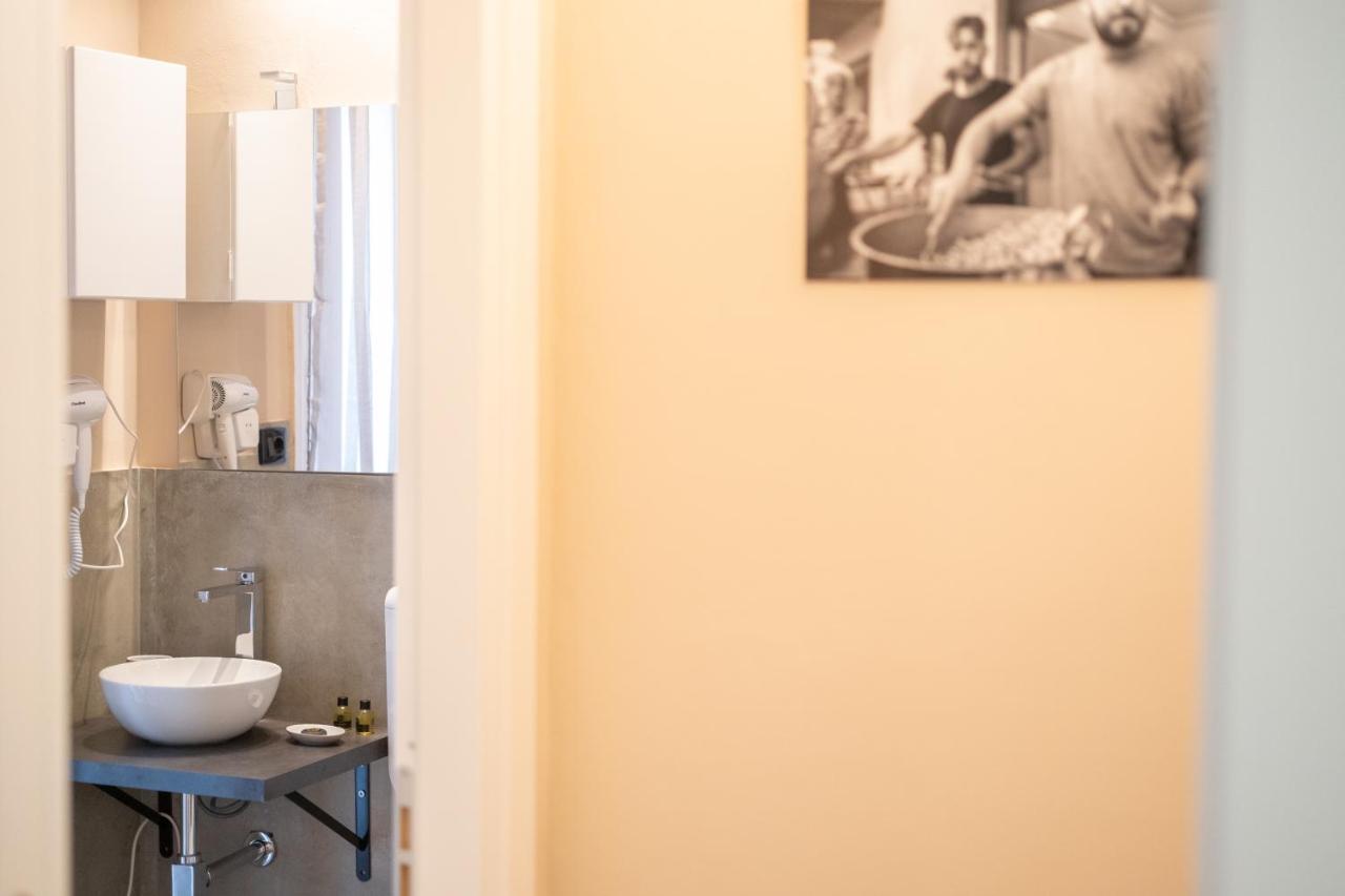 I Quattru Vuci Rooms Palermo Luaran gambar