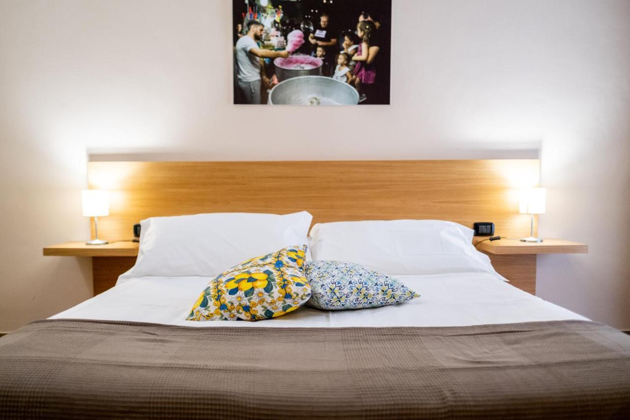 I Quattru Vuci Rooms Palermo Luaran gambar