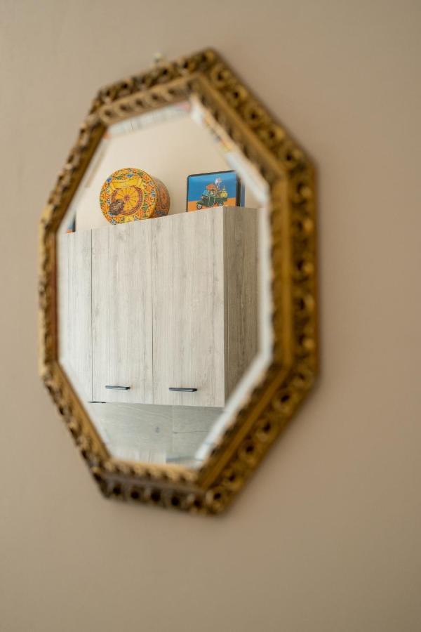 I Quattru Vuci Rooms Palermo Luaran gambar