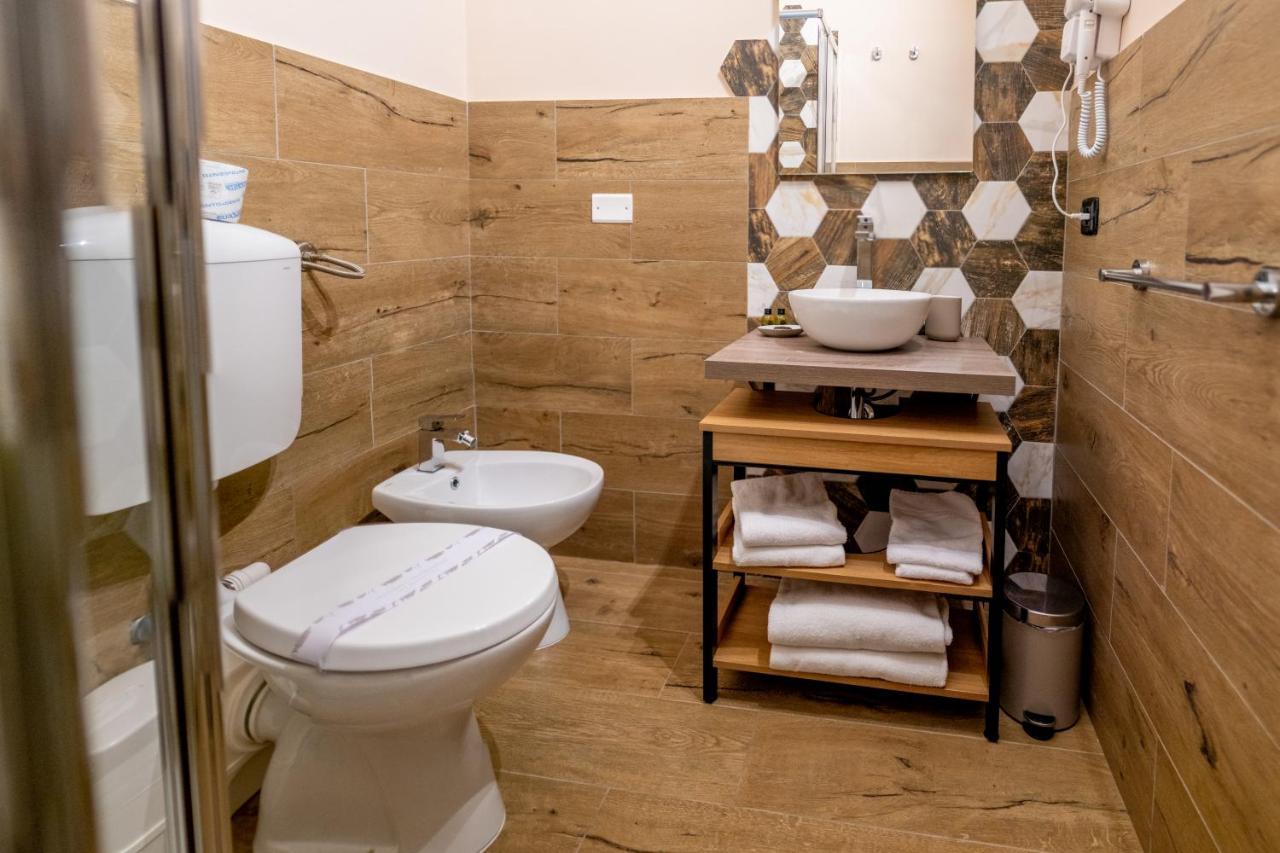 I Quattru Vuci Rooms Palermo Luaran gambar